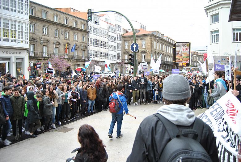 16-04-16ManifestacionEstudantil_A Corunha_08.JPG